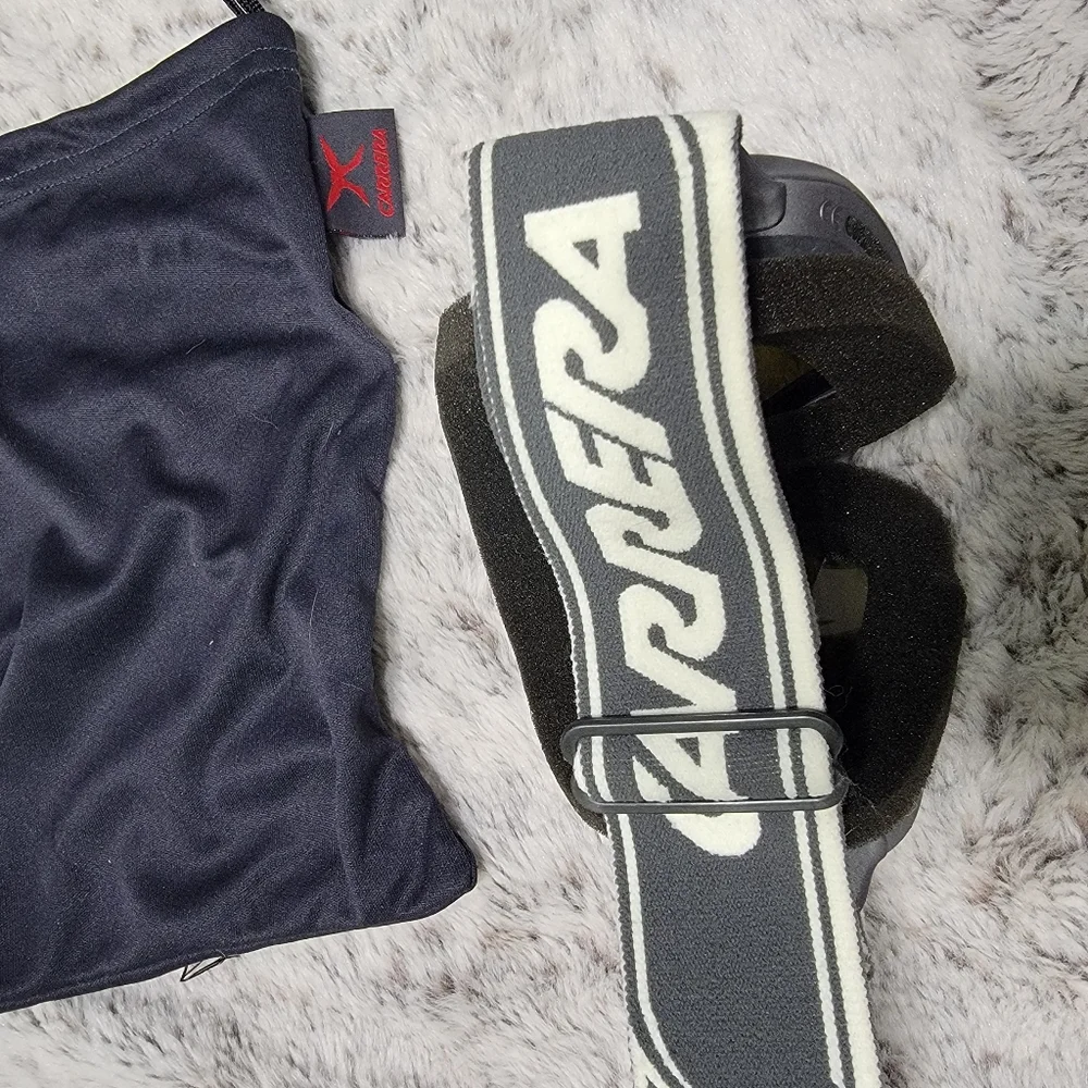 Carrera Ski or Snowboard Goggles with Bag | Yellow Lens | Teen